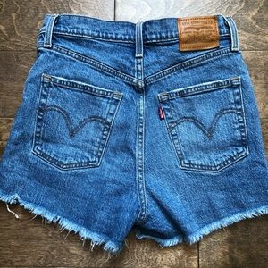 LEVIS Ribcage Short